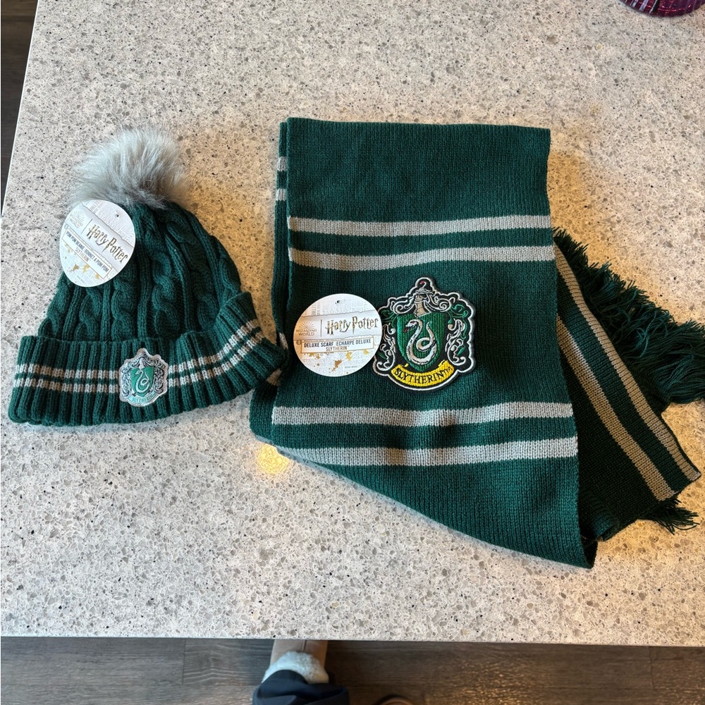 Slytherin Green Hat and Scarf Set
